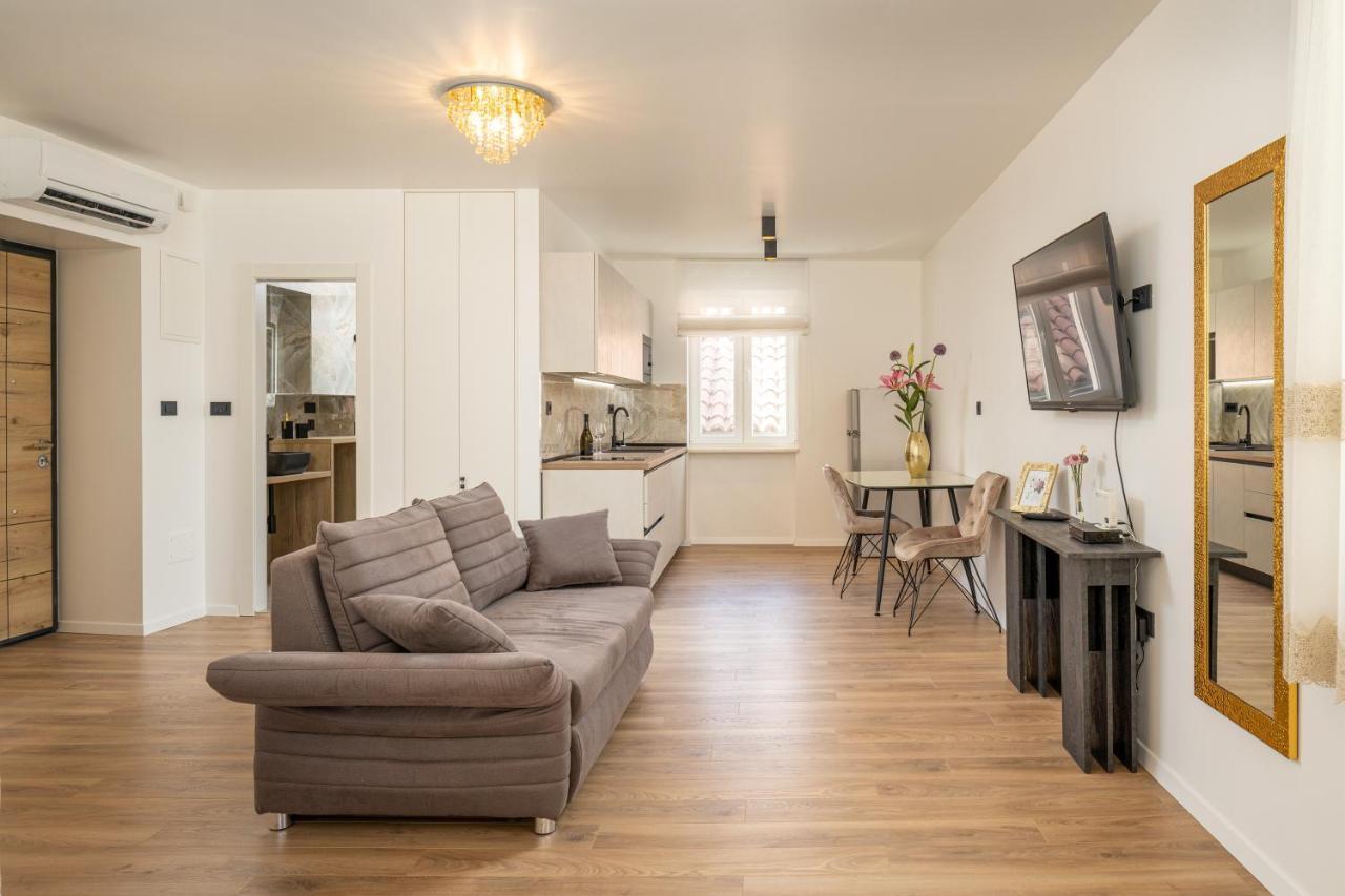 Luxury Accomodation Duje Split Exterior photo